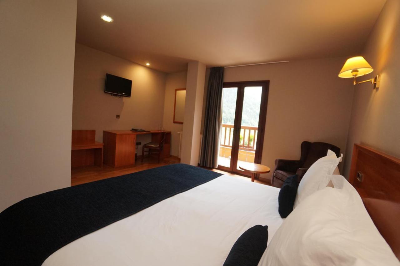 Hotel & Spa Niunit El Serrat Ngoại thất bức ảnh