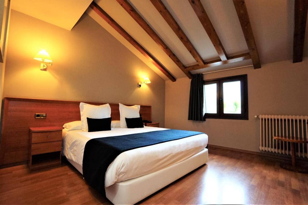 Hotel & Spa Niunit El Serrat Ngoại thất bức ảnh