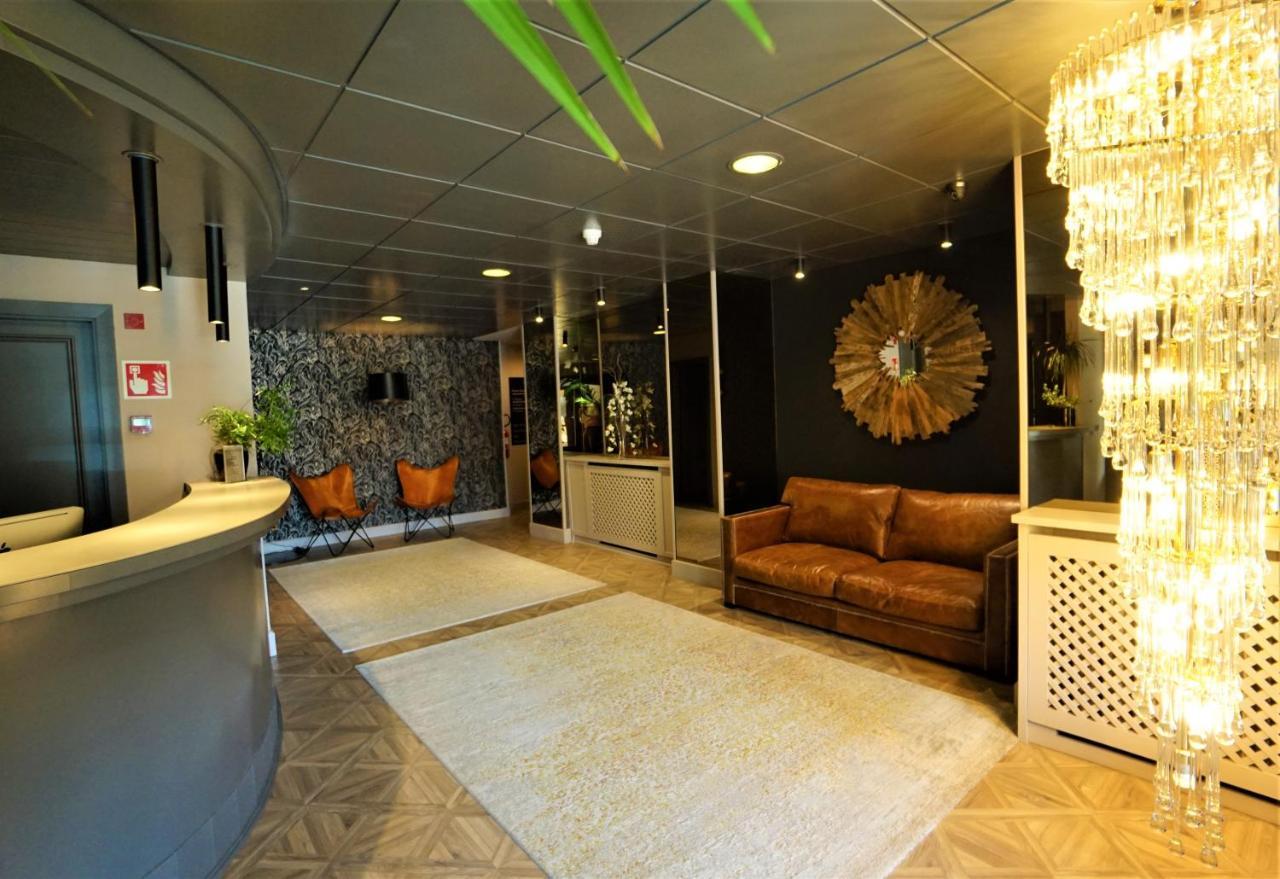 Hotel & Spa Niunit El Serrat Ngoại thất bức ảnh
