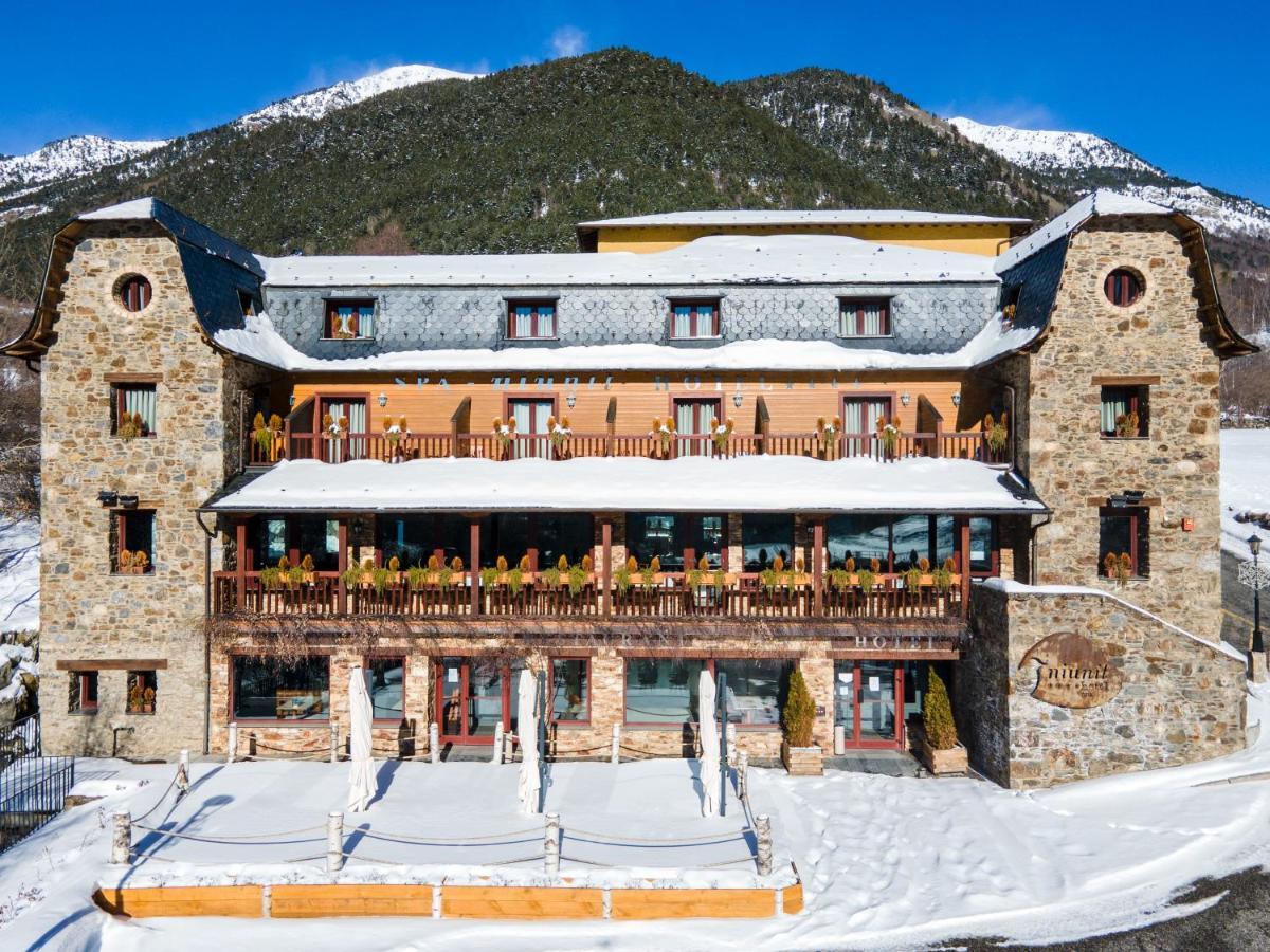 Hotel & Spa Niunit El Serrat Ngoại thất bức ảnh