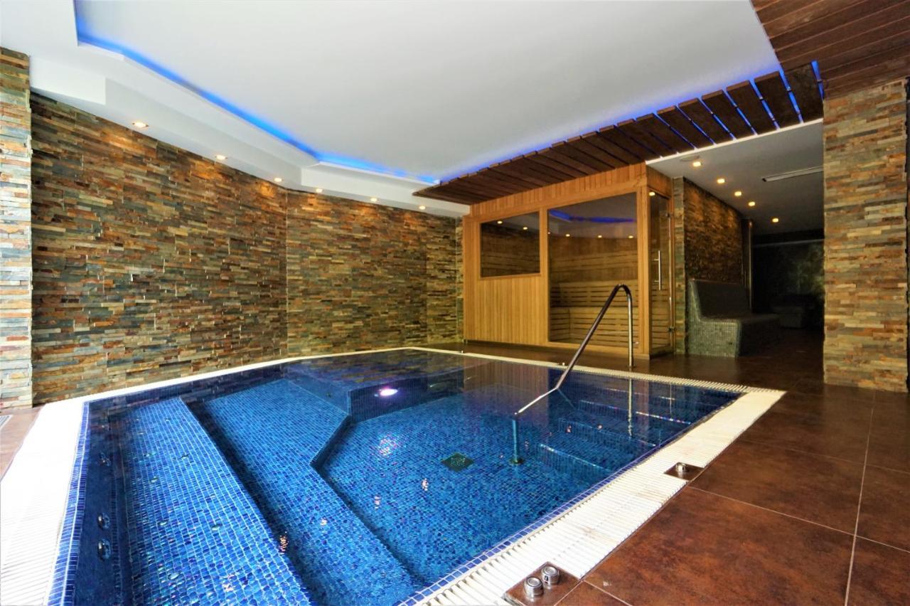 Hotel & Spa Niunit El Serrat Ngoại thất bức ảnh