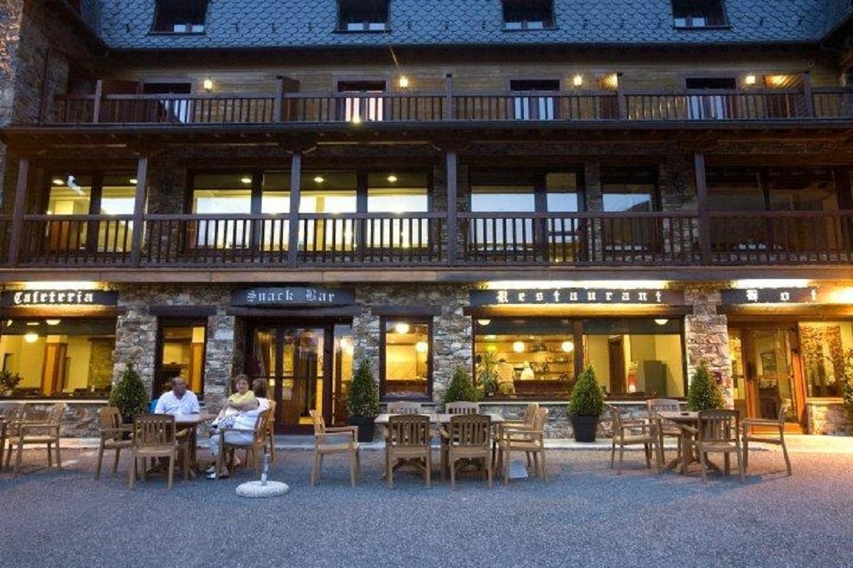 Hotel & Spa Niunit El Serrat Ngoại thất bức ảnh