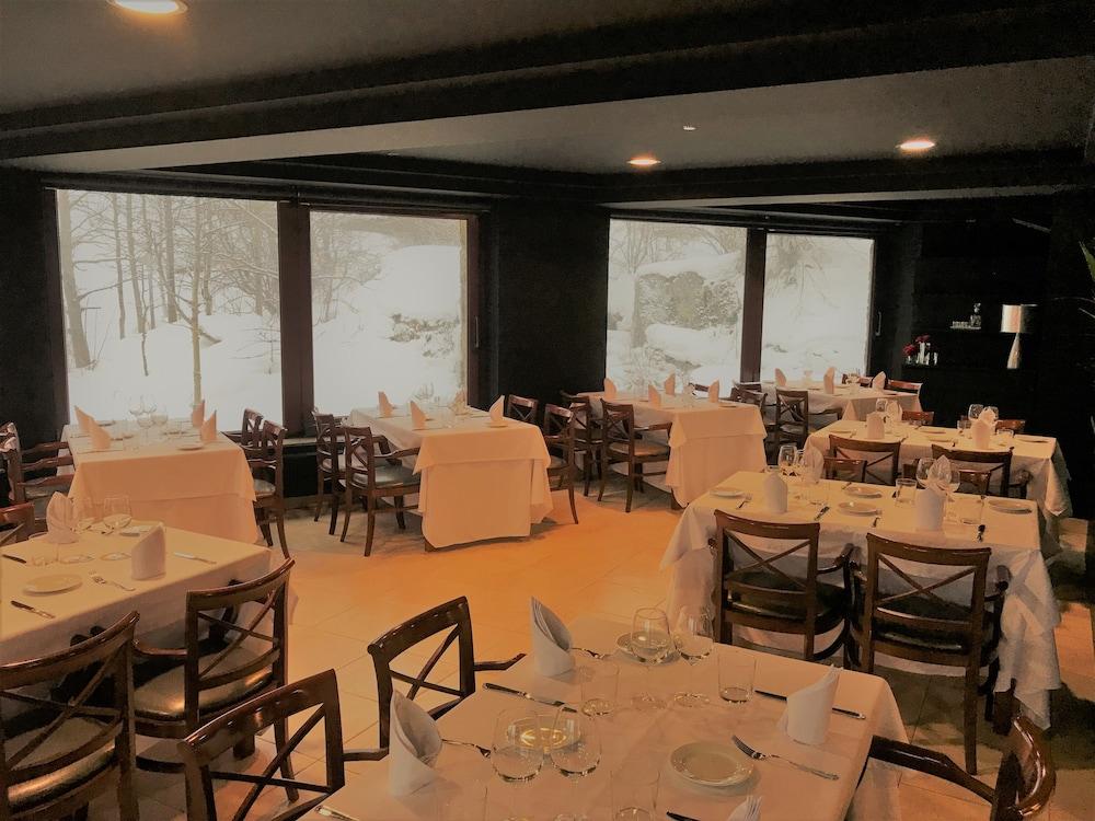 Hotel & Spa Niunit El Serrat Ngoại thất bức ảnh