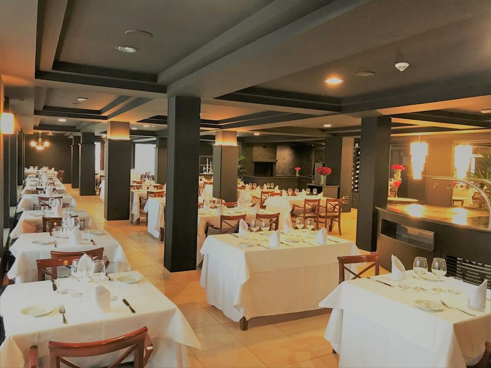 Hotel & Spa Niunit El Serrat Ngoại thất bức ảnh